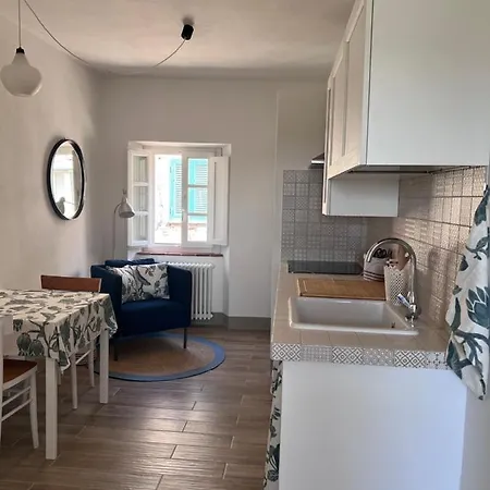 O Nini! Di Monteverdi Marittimo, Borgo Di Casa vacanze *